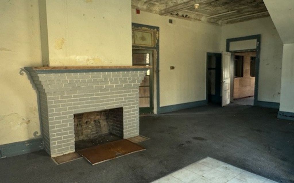 Photo of 179 E Base Street, Madison, FL 32340 (MLS # 125425)