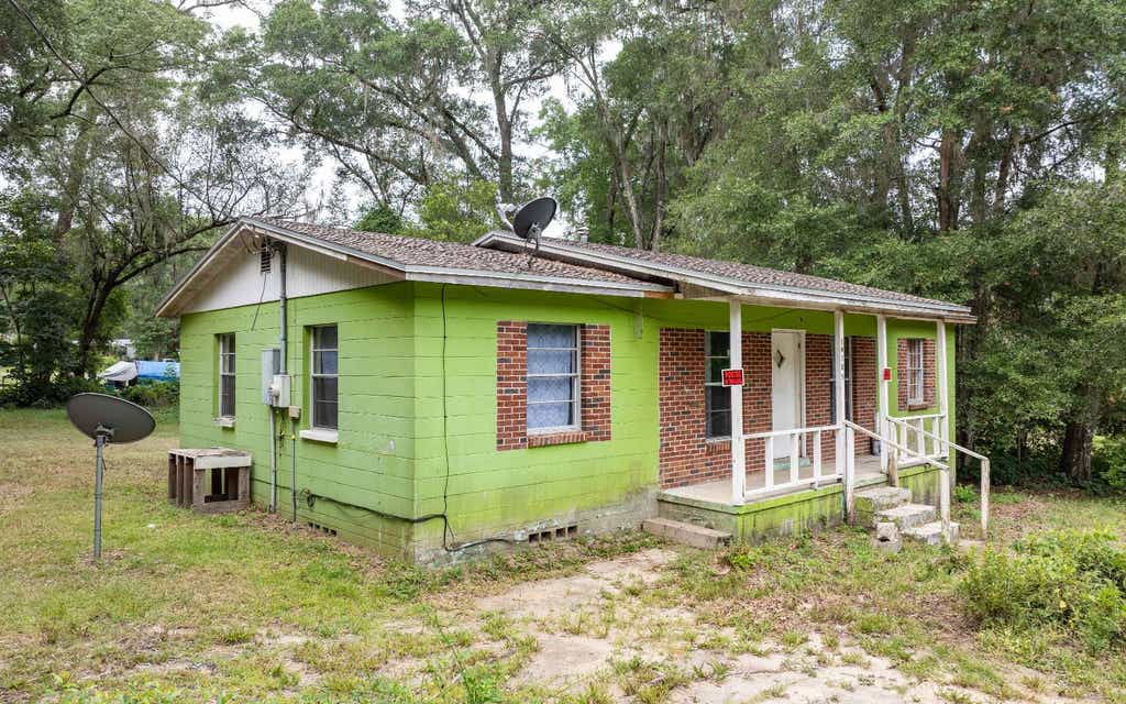 Photo of 14105 NW 167th Pl, Alachua, FL 32615 (MLS # 132304)