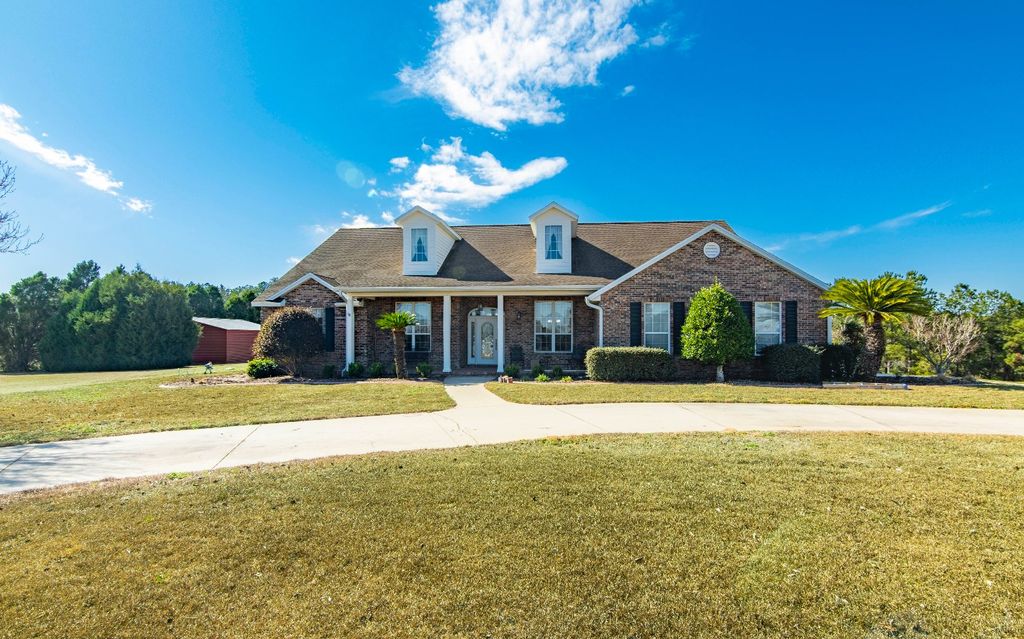 Photo of 1025 NW Blackberry Cir, Lake City, FL 32055 (MLS # 130347)