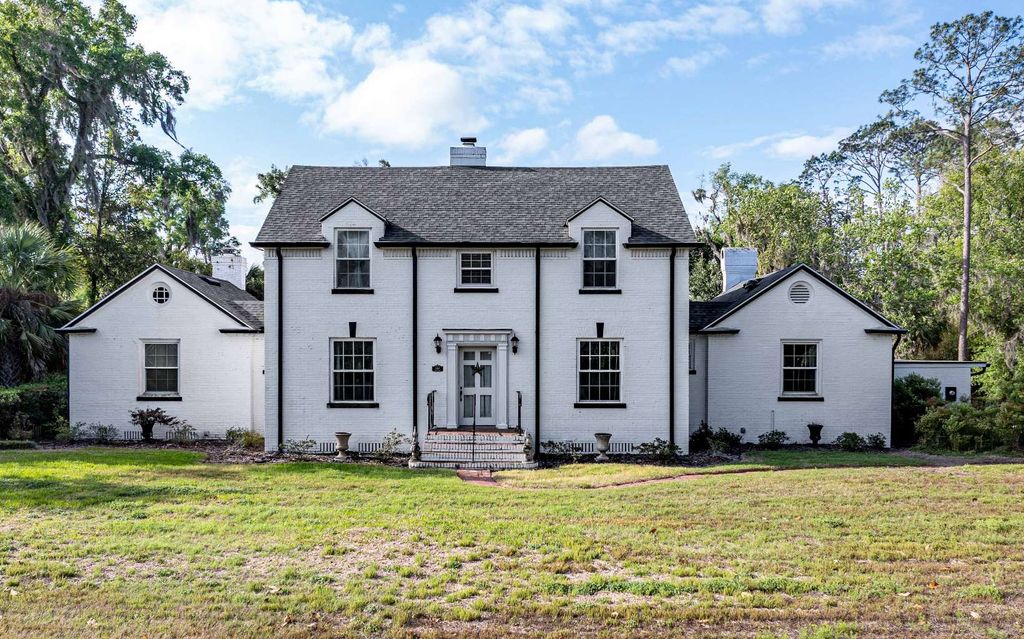 Photo of 301 11th St SW St, Live Oak, FL 32064 (MLS # 130982)