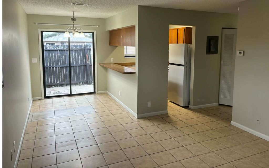 Photo of 3839 NW Huntsboro St Apr 101 St, Lake City, FL 32055 (MLS # 129419)