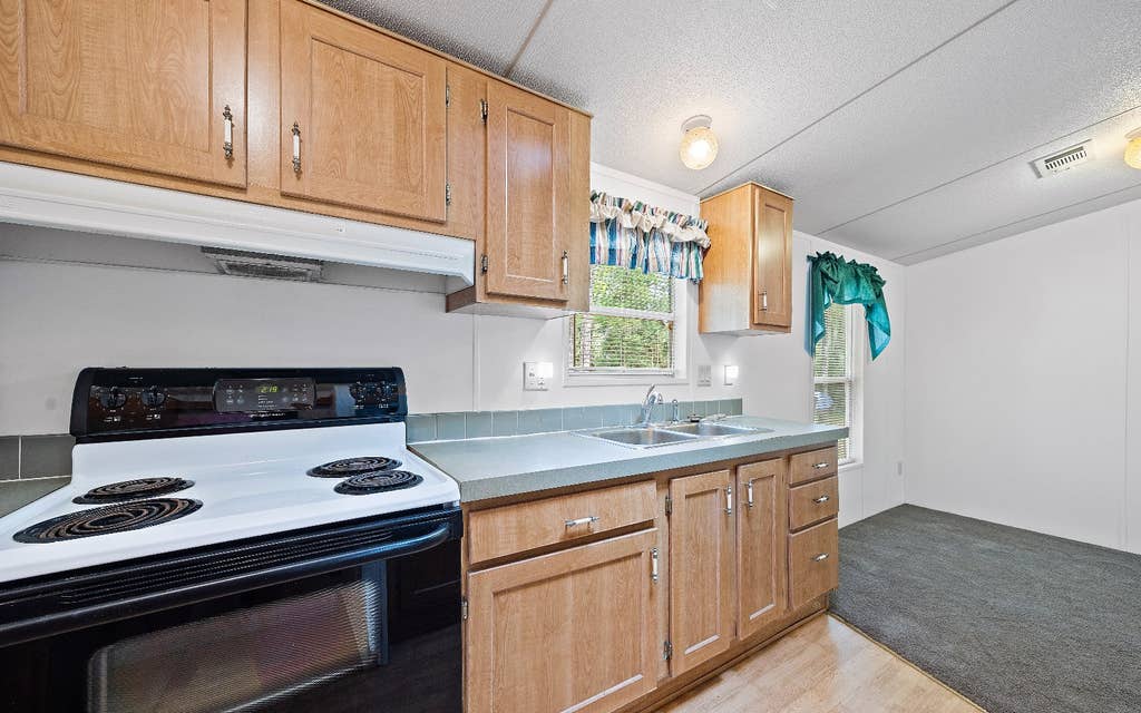 Photo of 984 NE 765th St, Old Town, FL 32680 (MLS # 131047)