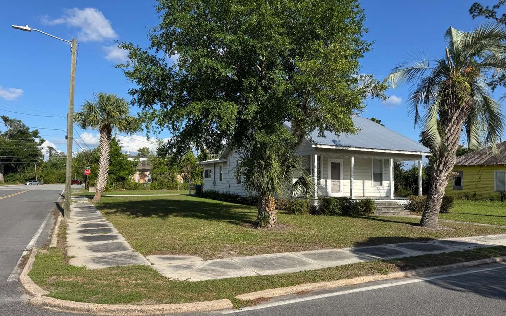 Photo of 123 Central Avenue NE AVE, Jasper, FL 32052 (MLS # 131557)