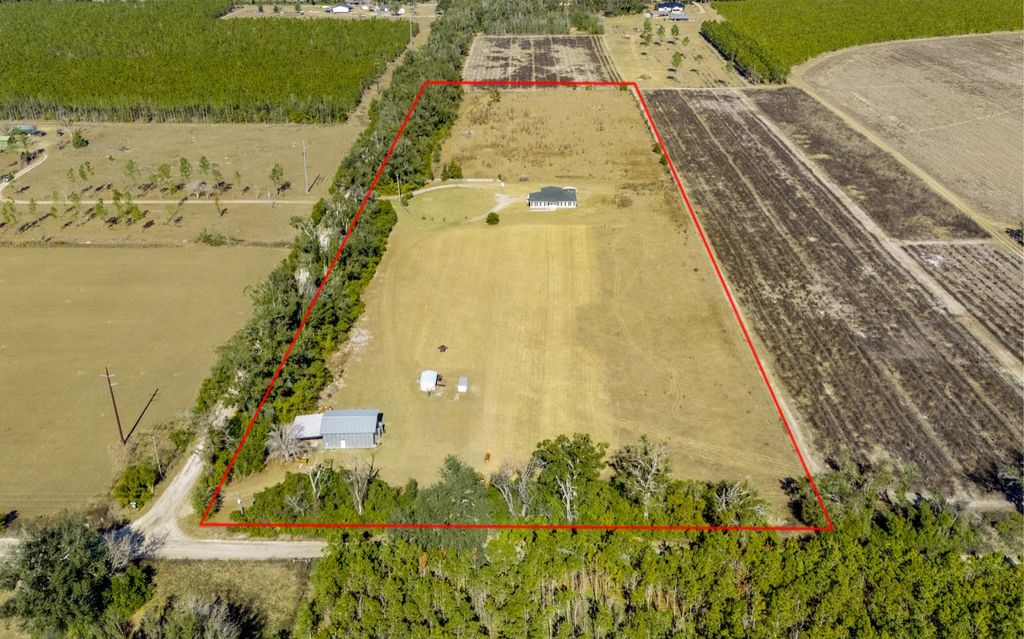 Photo of 188 NW Lofton Road, Mayo, FL 32066 (MLS # 129950)
