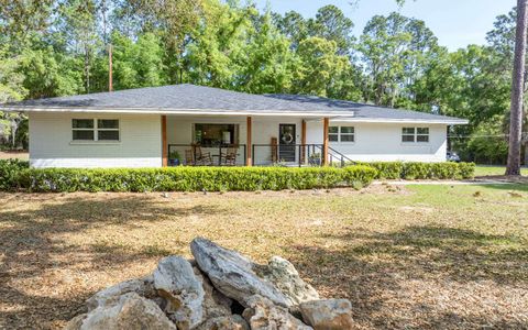 Photo of 549 NW Amanda St, Lake City, FL 32055 (MLS # 130891)