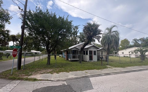 Photo of 929 NE Maple Lane, Lake City, FL 32055 (MLS # 132404)