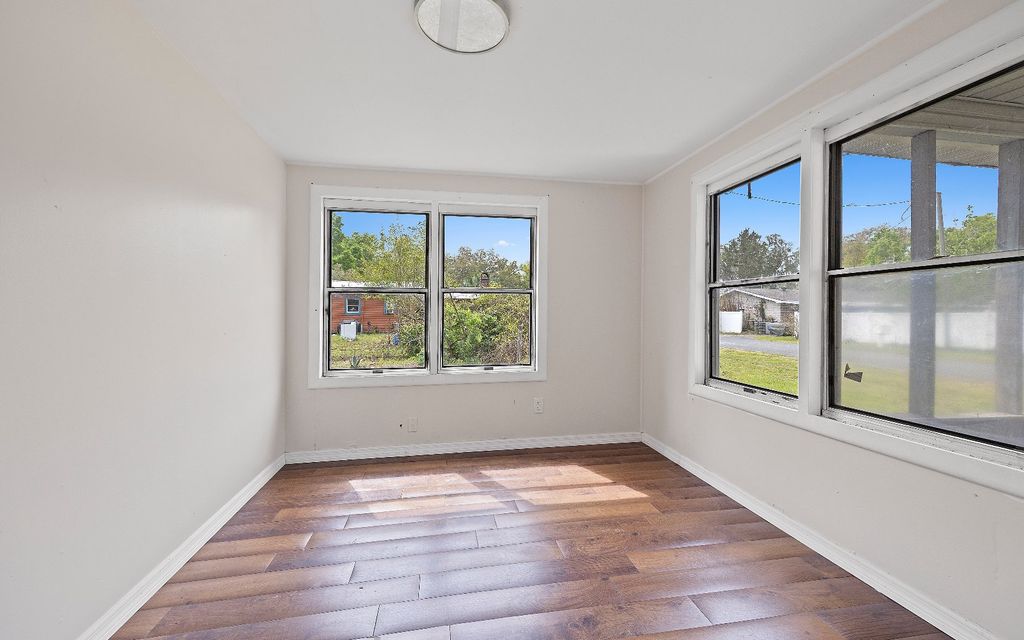 Photo of 907 Savannah St, Branford, FL 32008 (MLS # 130785)