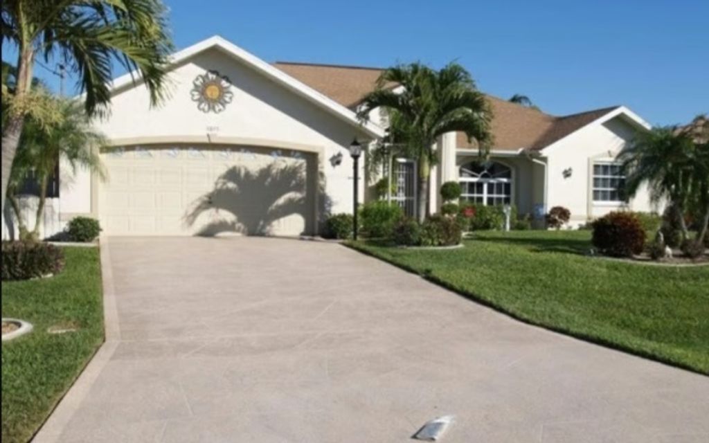 Photo of 4845 SW 23rd Ave, Other, FL 33914 (MLS # 130856)