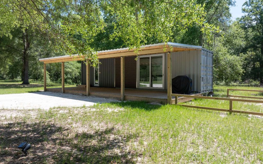 Photo of 4874 NW Poe Trl, Jasper, FL 32052 (MLS # 130327)