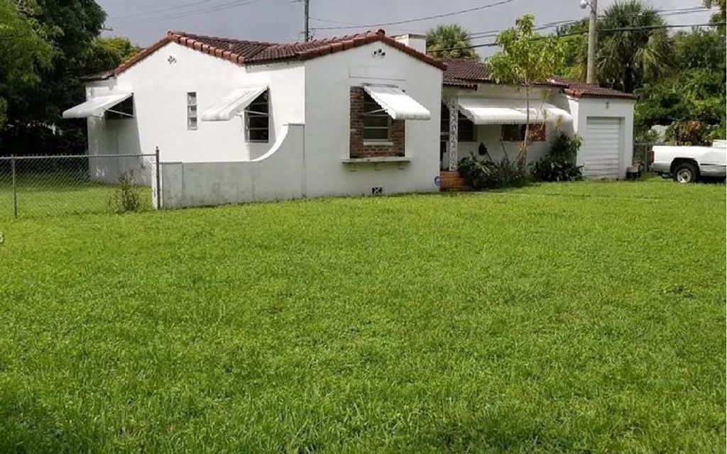 Photo of 190 NW 99th St, Other, FL 33150 (MLS # 131474)