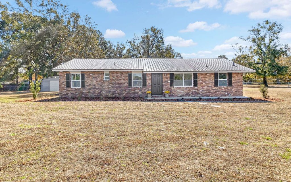Photo of 127 SW Sunset Way, Lake City, FL 32024 (MLS # 130289)
