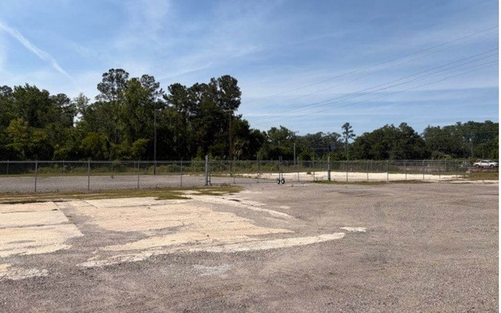 Photo of 2249 SE Baya Dr (Lot) Dr, Lake City, FL 32025 (MLS # 131232)