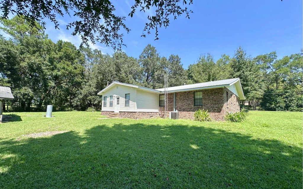 Photo of 222 SW Sellers Way, Lake City, FL 32025 (MLS # 128331)