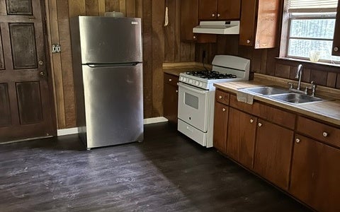 Photo of 113 Barton Street, Jasper, FL 32052 (MLS # 133180)