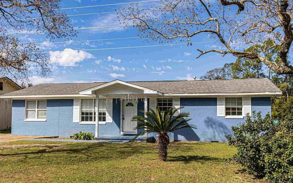 Photo of 6606 Flagler Dr, Other, FL 32503 (MLS # 129422)