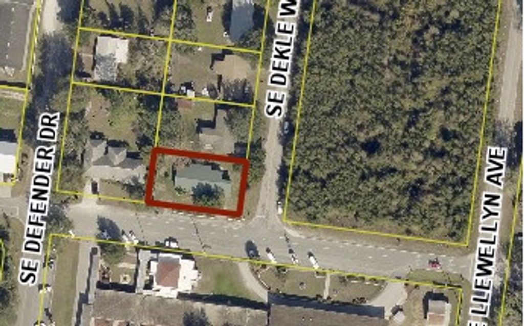 Photo of 261 SE Beech St Apt 102 St, Lake City, FL 32025 (MLS # 127518)