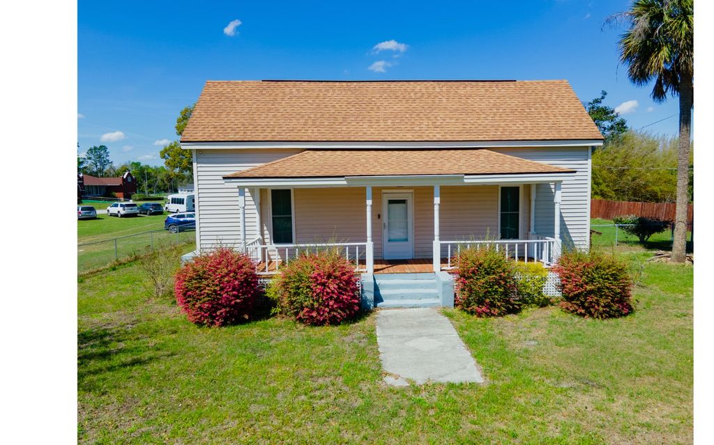 Photo of 1239 Ben Bates St, Jennings, FL 32053 (MLS # 129194)