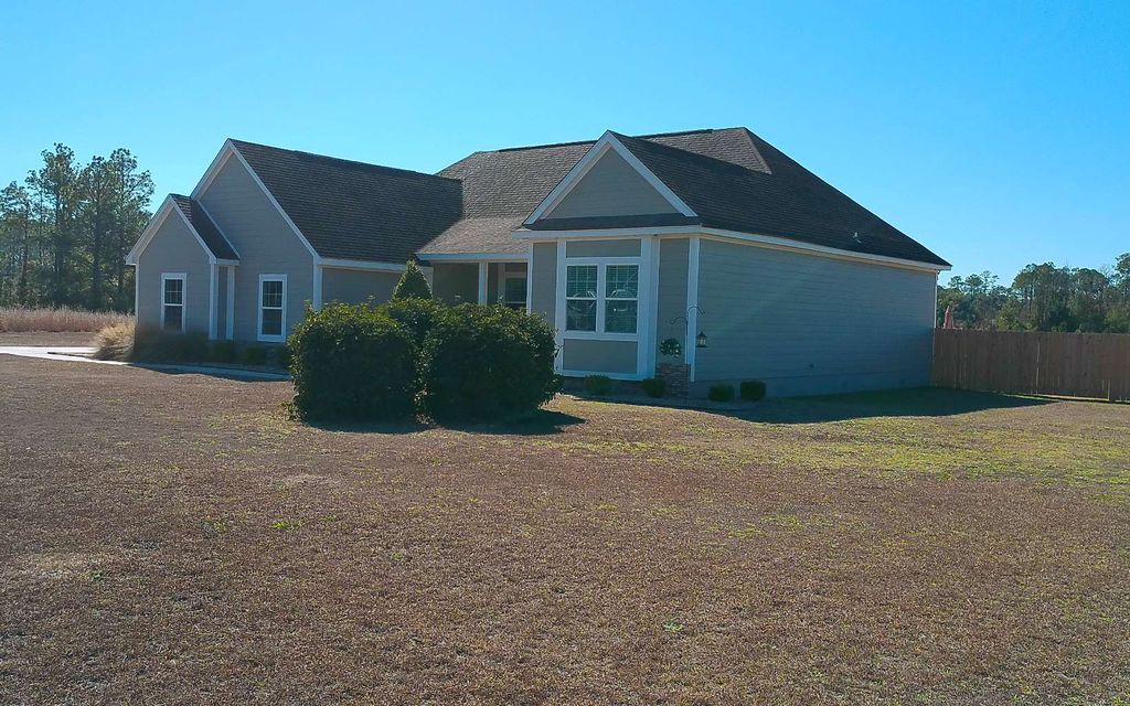Photo of 8659 131st Pl, Live Oak, FL 32060 (MLS # 130215)