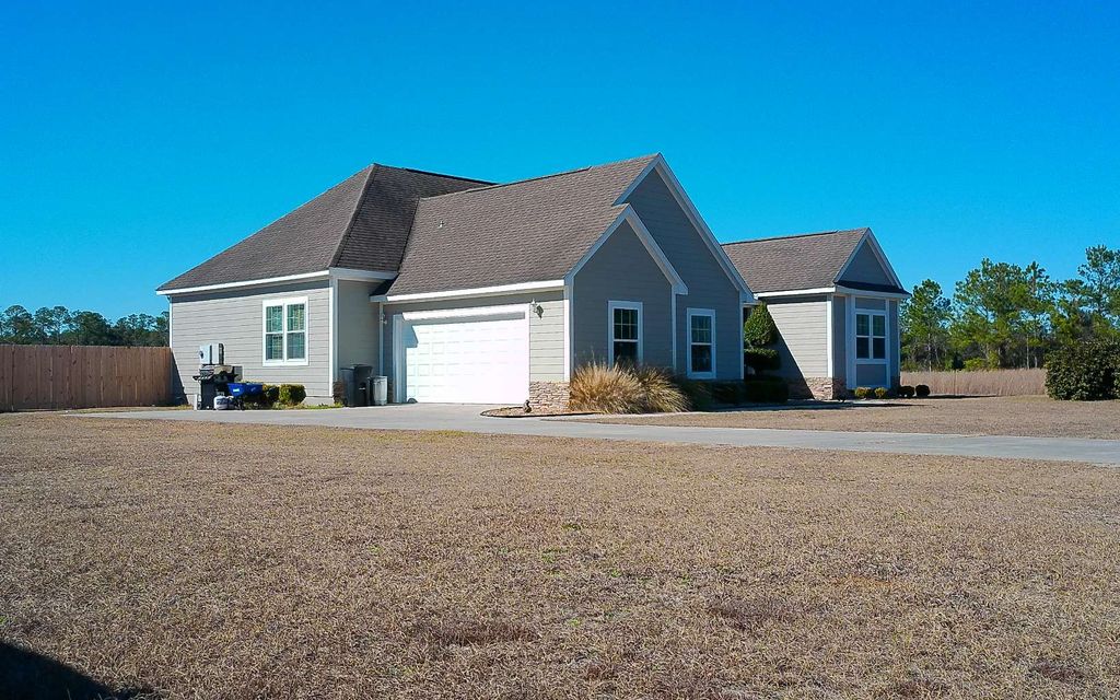 Photo of 8659 131st Pl, Live Oak, FL 32060 (MLS # 130215)