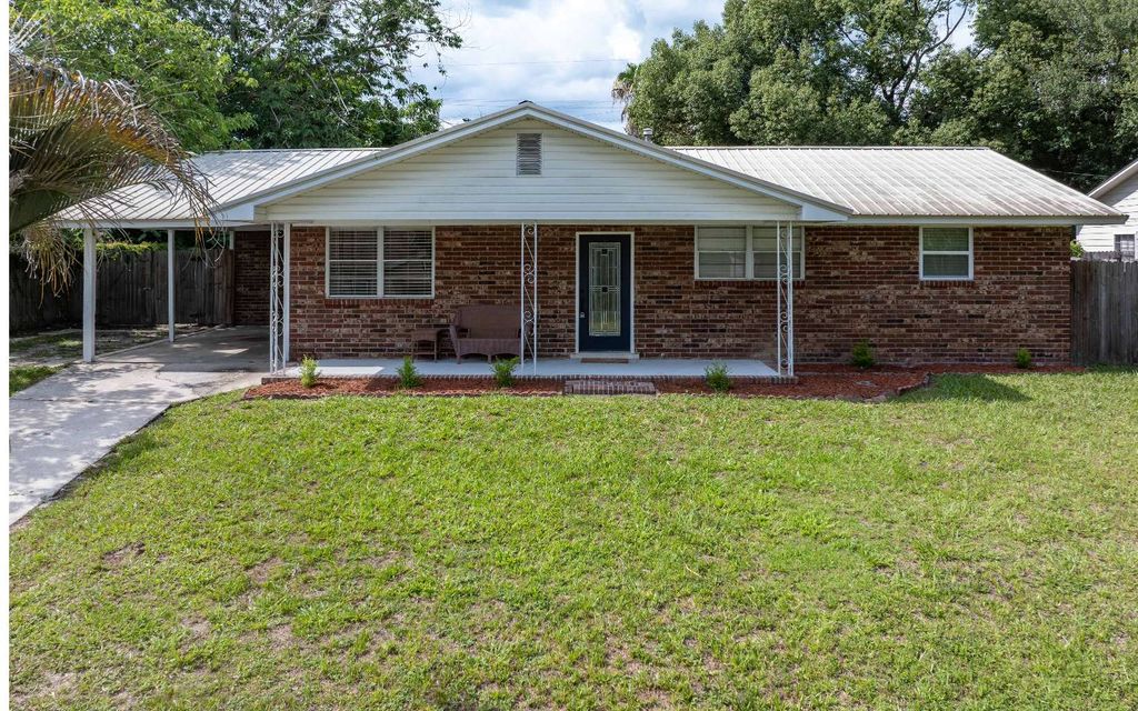 Photo of 1155 SE Magnolia Loop, Lake City, FL 32025 (MLS # 131818)