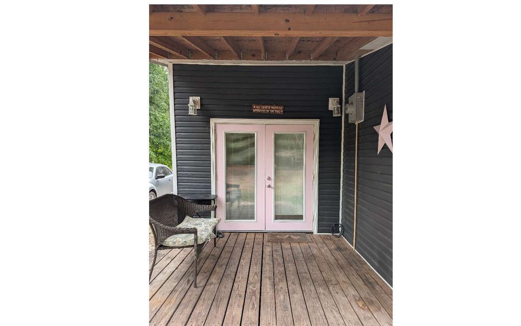 Photo of 10027 95th Drive, Live Oak, FL 32060 (MLS # 131384)