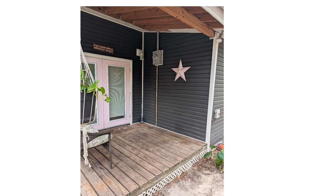 Photo of 10027 95th Drive, Live Oak, FL 32060 (MLS # 131384)