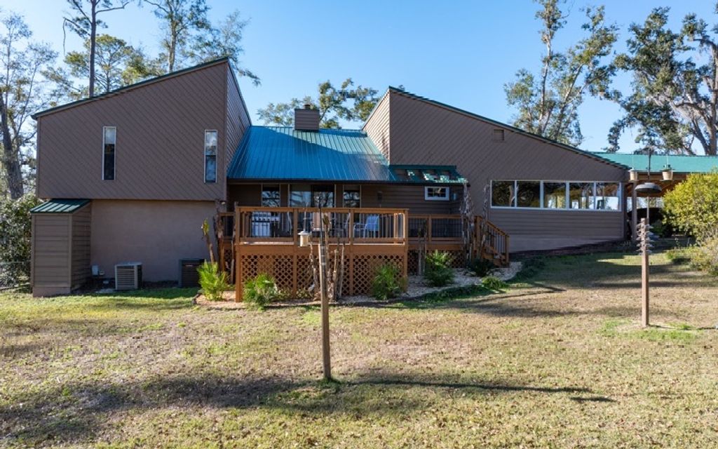 Photo of 370 NE Gardenia Way, Madison, FL 32340 (MLS # 129894)