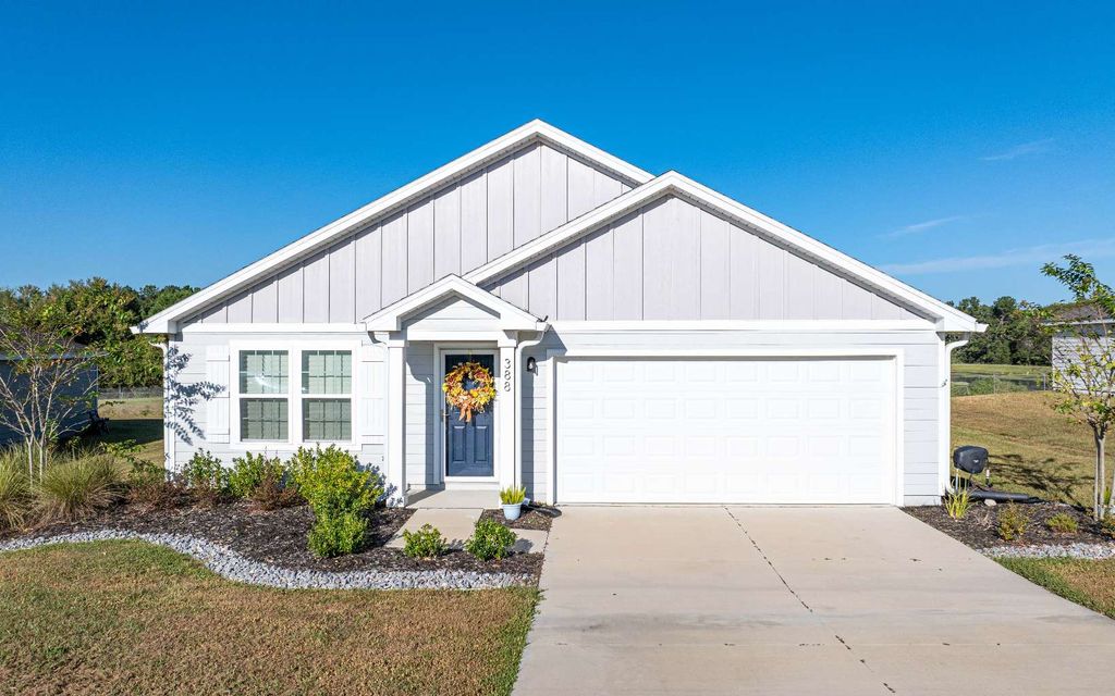 Photo of 388 SW Jewel Lake Drive, Lake City, FL 32024 (MLS # 128662)