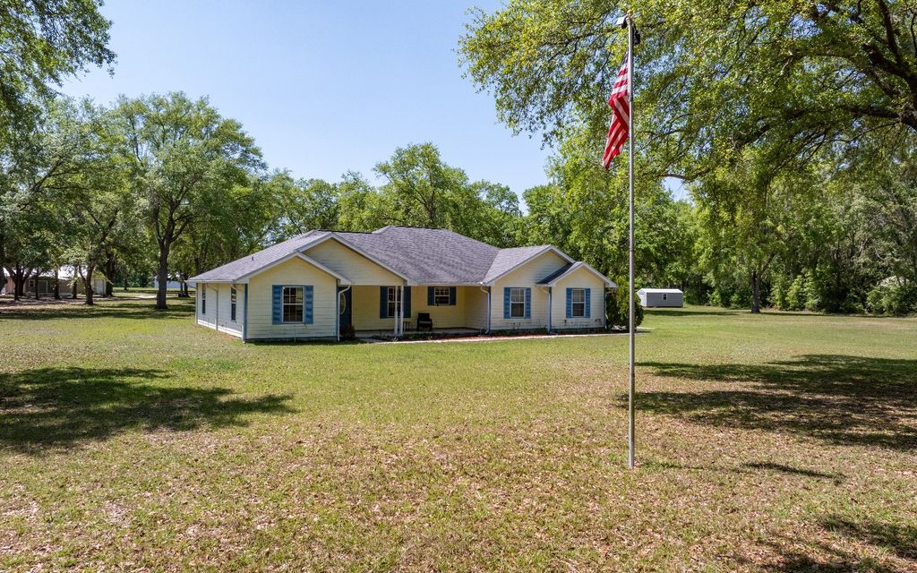 Photo of 18261 73 Place, McAlpin, FL 32062 (MLS # 126610)