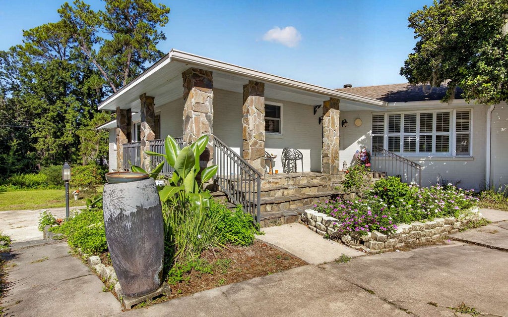 Photo of 449 SW Montgomery Drive, Lake City, FL 32025 (MLS # 132742)
