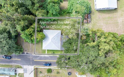 Photo of 342 NE Anderson Terrace, Lake City, FL 32055 (MLS # 128703)