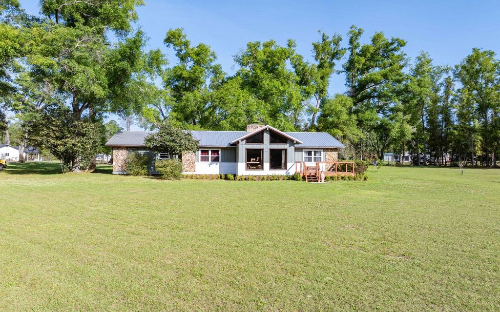 Photo of 344 NE Candy Lane, Mayo, FL 32066 (MLS # 130868)