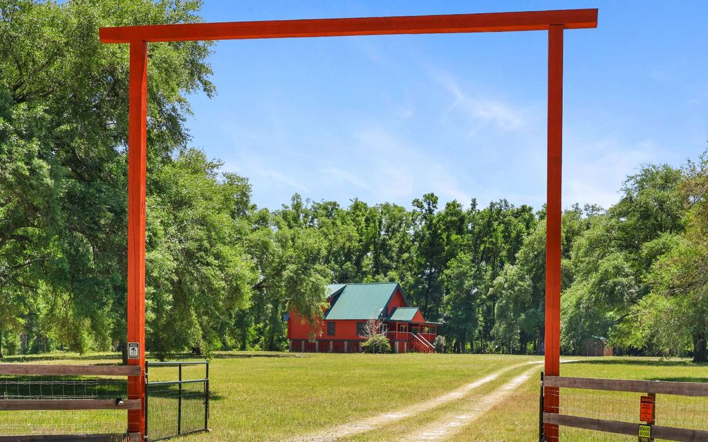 Photo of 306 NE Castagna Lane, Mayo, FL 32066 (MLS # 129603)