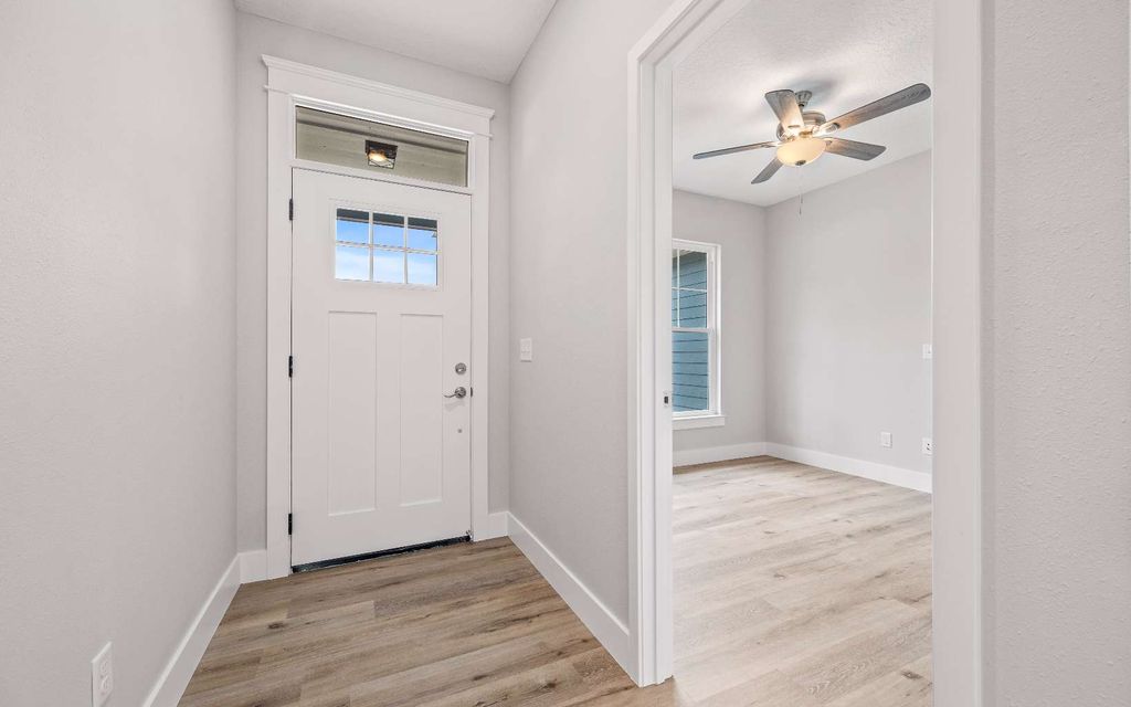 Photo of 143 NW Geranium Court, Lake City, FL 32055 (MLS # 129396)