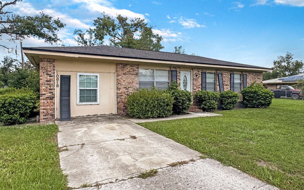 Photo of 10818 NW 37th Street, Jasper, FL 32052 (MLS # 132836)