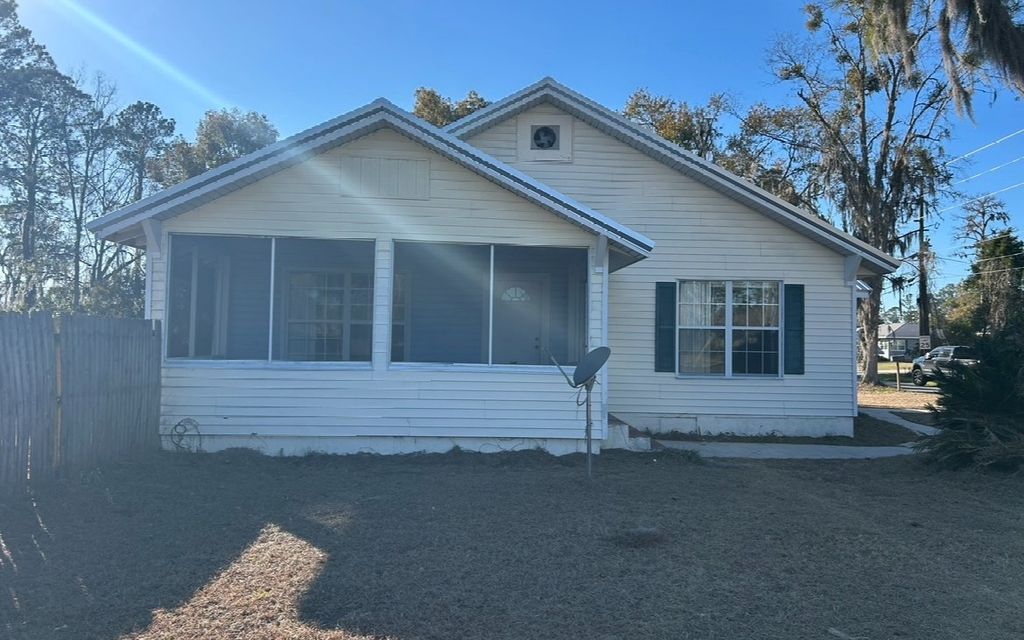Photo of 104 SW 10th St, Jasper, FL 32052 (MLS # 130184)