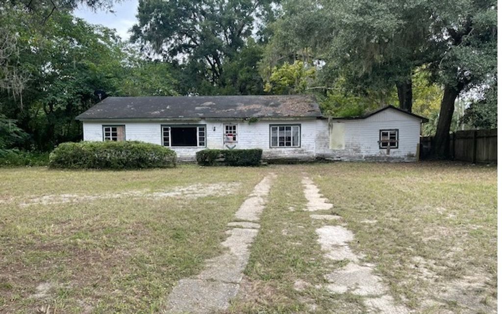 Photo of 1410 E Duval Street, Lake City, FL 32025 (MLS # 124882)