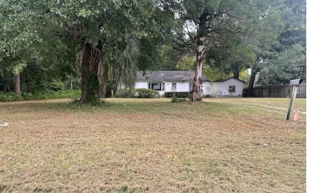 Photo of 1410 E Duval Street, Lake City, FL 32025 (MLS # 124882)