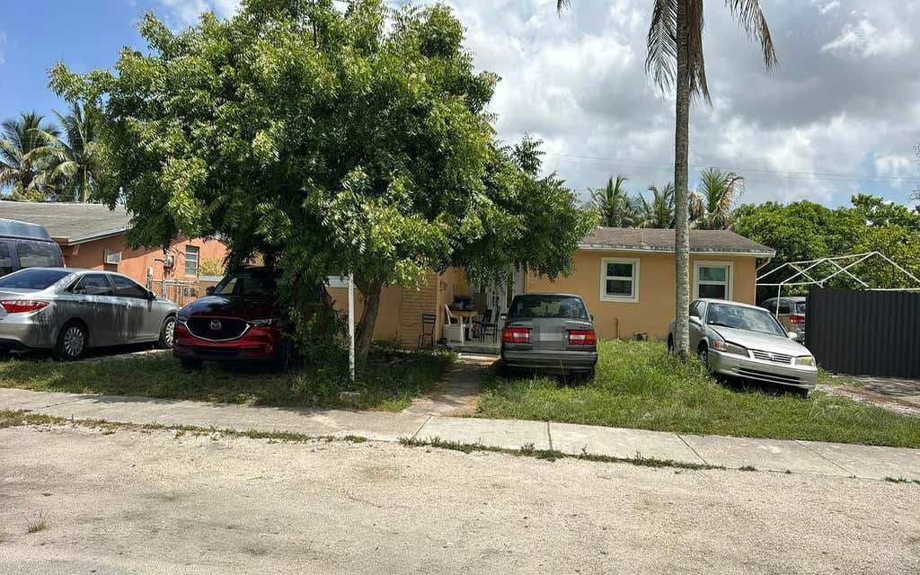 Photo of 1360 NW 197th St, Other, FL 33169 (MLS # 132455)