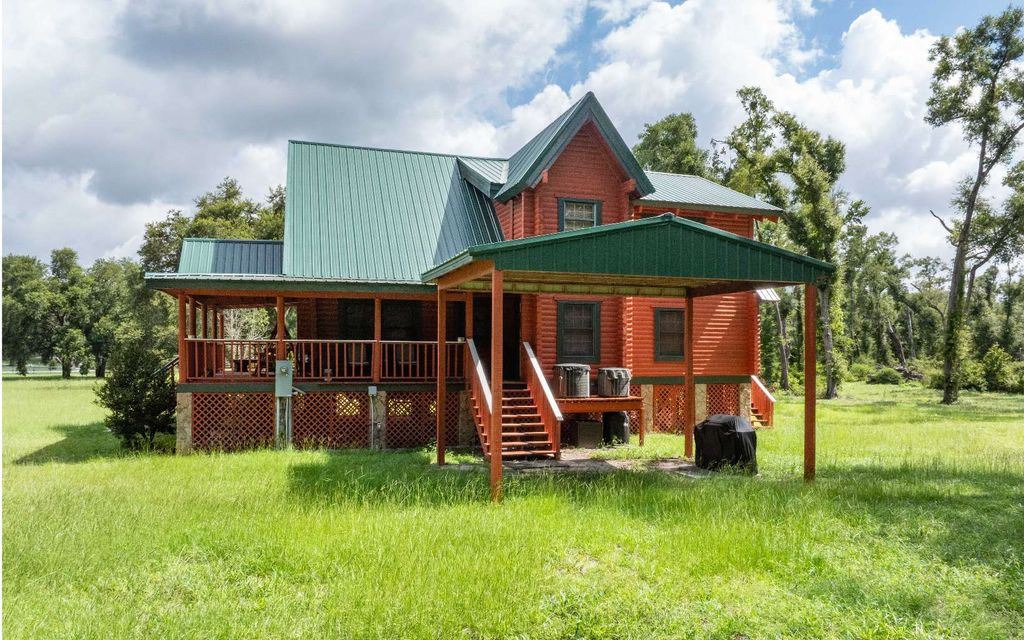 Photo of 306 NE Castagna LN, Mayo, FL 32066 (MLS # 132077)