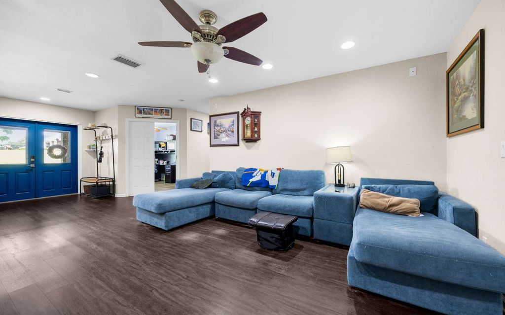 Photo of 125 SW Mallard Glen, Lake City, FL 32024 (MLS # 127437)