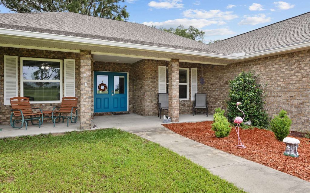 Photo of 125 SW Mallard Glen, Lake City, FL 32024 (MLS # 127437)