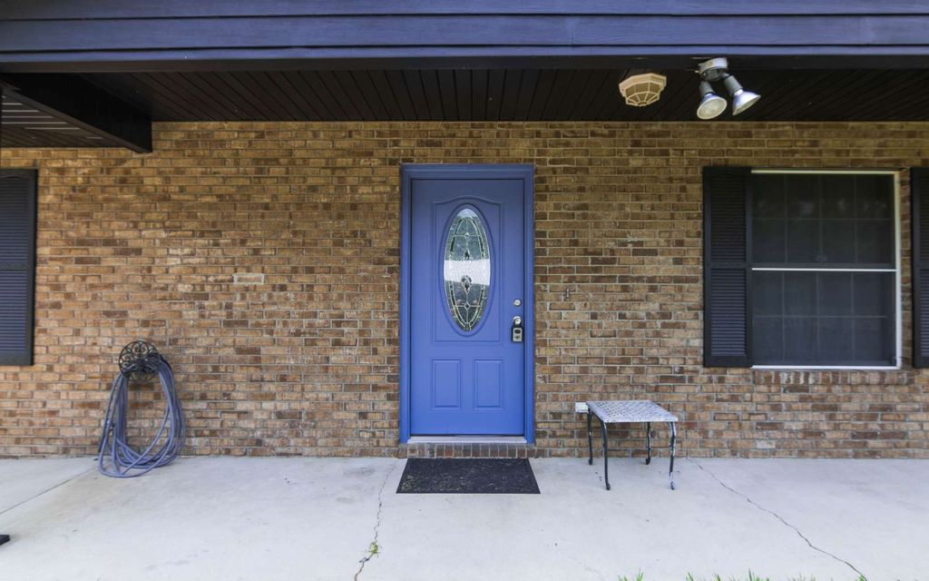 Photo of 240 SE Cameron Ter, Lake City, FL 32025 (MLS # 127334)