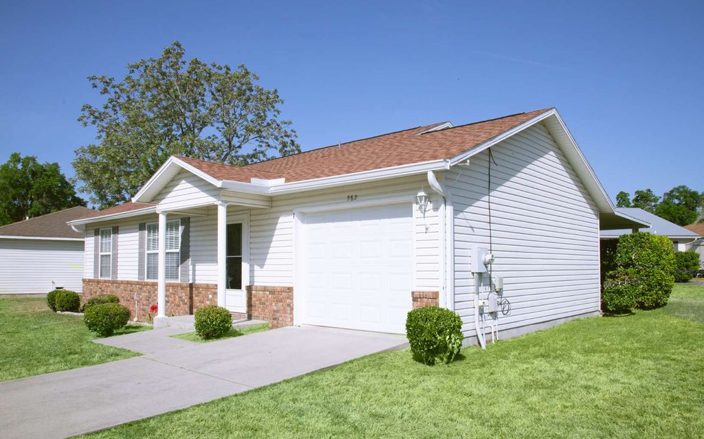 Photo of 562 SE Rosewood Drive, Lake City, FL 32025 (MLS # 130870)