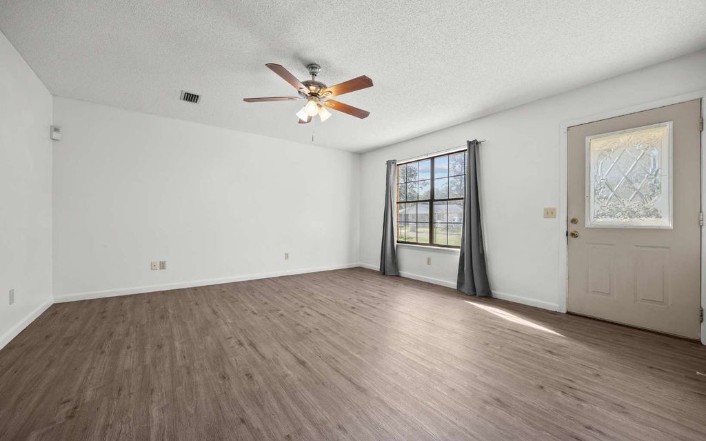Photo of 1879 SW Judy Gln, Lake City, FL 32025 (MLS # 128756)