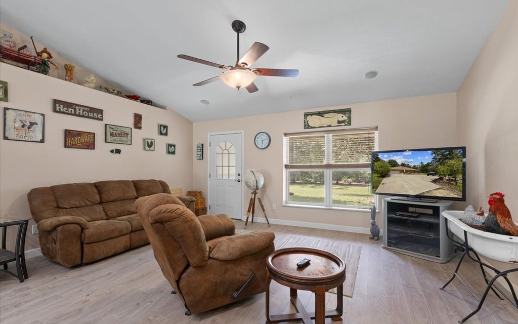 Photo of 4700 NW 55th Ave, Bell, FL 32619 (MLS # 128437)