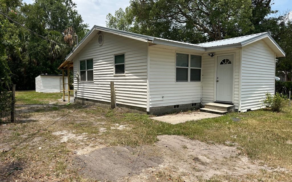 Photo of 707 McGee St, Live Oak, FL 32064 (MLS # 127342)