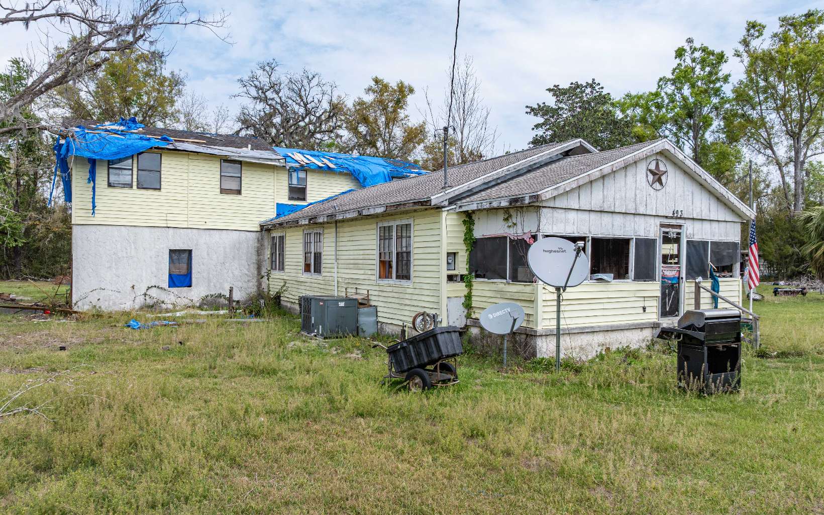 Photo 1 of 44 — 493 NW ATLANTIC RD, Mayo, FL 32066