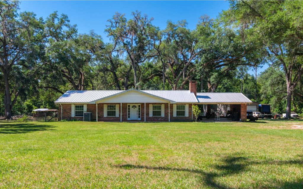 Photo of 10316 County Road 252, Live Oak, FL 32060 (MLS # 131190)