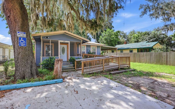 137 SE CRAIG AVE, LAKE CITY, FL 32025 - Image e7987d61165a74619cfb7dc4ab321e5d/1855237